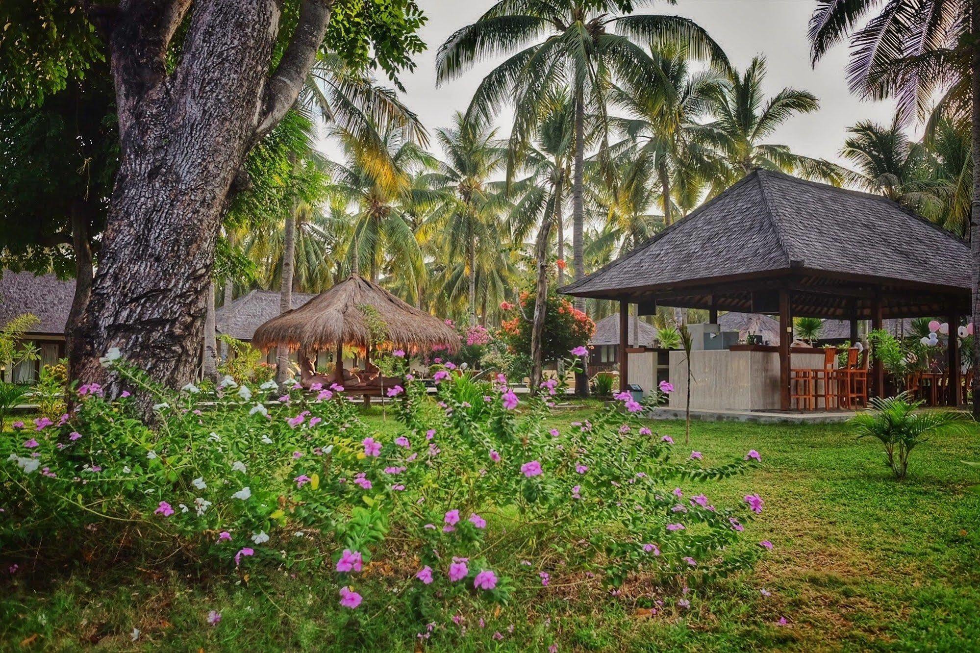 Trawangan Oasis Hotel Джили Трауанган Екстериор снимка